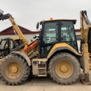 Închiriere Buldoexcavatoare cu Atașamente Diverse