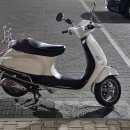 Vespa LX 50 4T 2009 ALB perlat