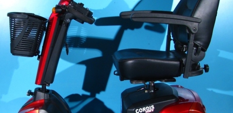 Scuter cu 4 roti pentru batrani – Cordis HMV