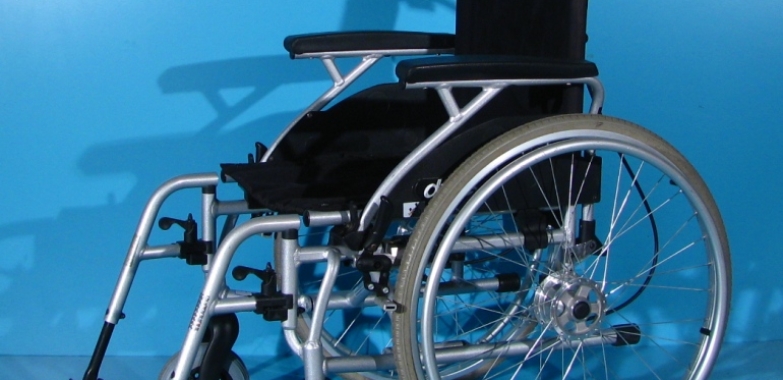 Scaune cu rotile invalizi – Drive