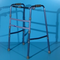 Cadru pasitor pentru mers din aluminiu  Invacare