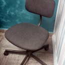 Scaun de birou ergonomic, simplu și funcțional – ideal pentru birou sau acasă