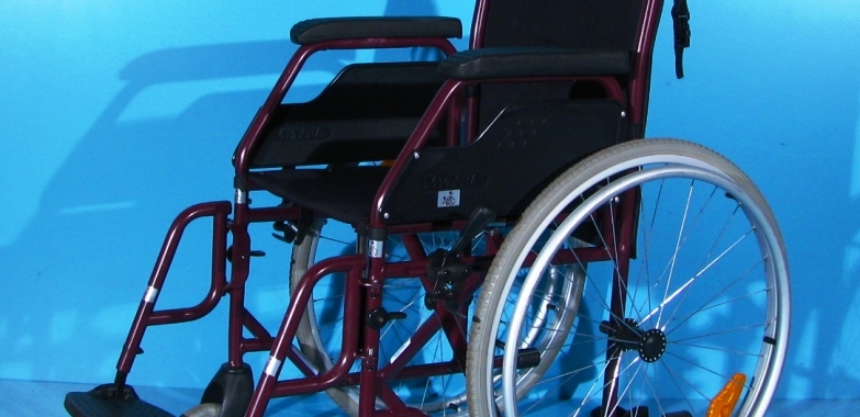 Scaun cu rotile  Meyra – sezut 39 cm