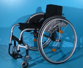Scaun cu rotile din aluminiu activ  Sopur