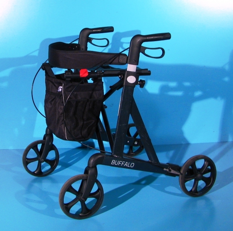 Cadru de mers cu roti din aluminiu