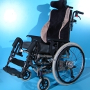 Scaun cu rotile  Netti   latime sezut 43 cm