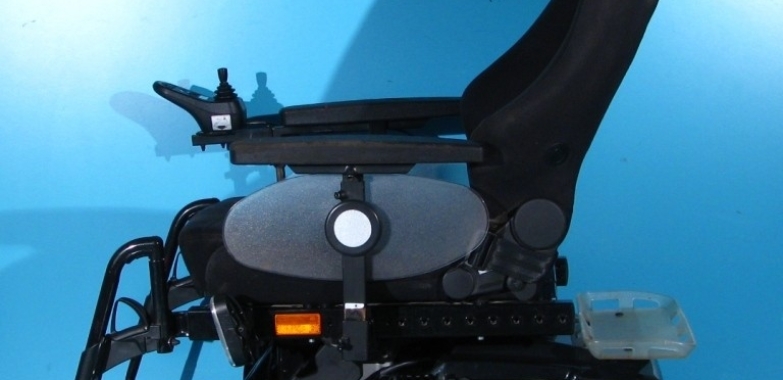 Carucior electric Meyra IChair MC3 invalizi