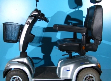 Scuter electric varstnici Invacare Orion
