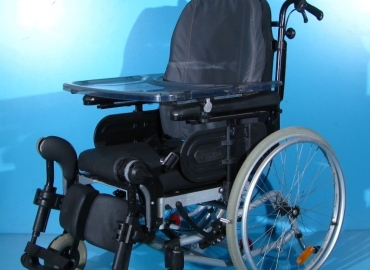 Scaun cu rotile invalizi – Invacare   latime sezut 48 cm