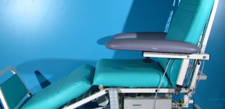 Scaun medical electric pentru tratament și recoltare sânge Digiterm Comfort 4