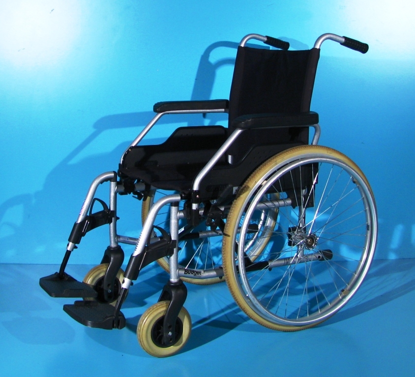 Scaun cu rotile  Meyra – latime sezut 46 cm