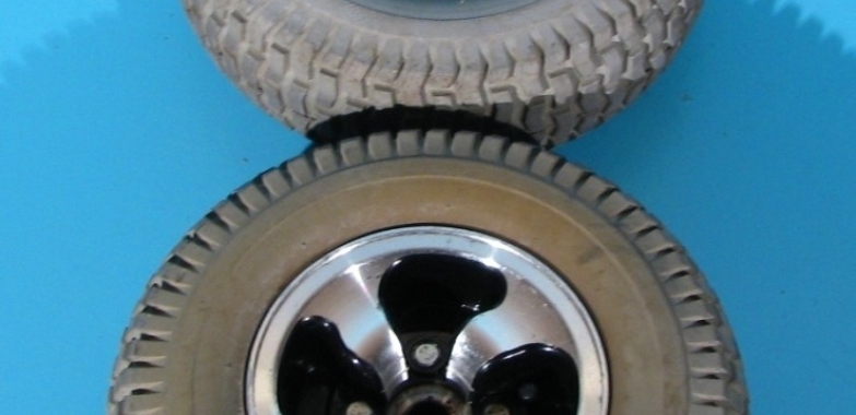 Roata originala cu cauciuc si camera pentru 13×5.00-6