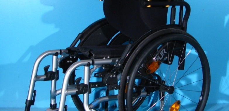 Scaun cu rotile din aluminiu  Sopur