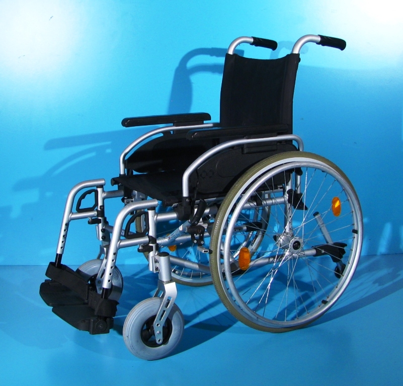 Scaun cu rotile invalizi – Germania B+B