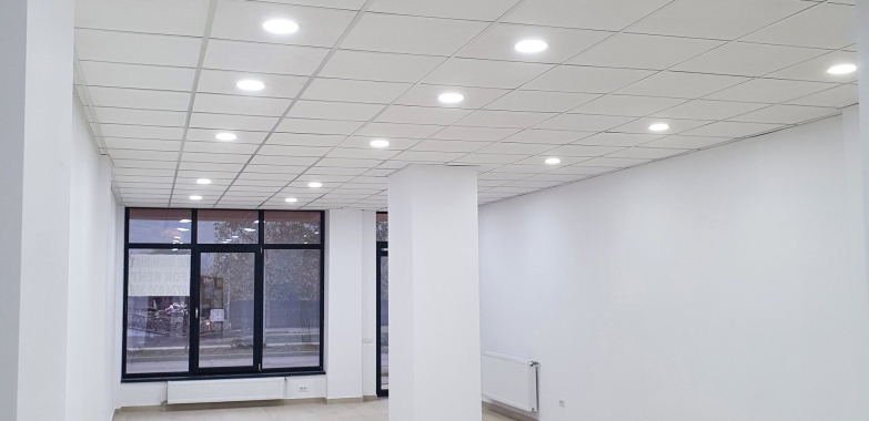 Spatiu comercial 73 mp de inchiriat in blocul DC5 Ramnicu Valcea