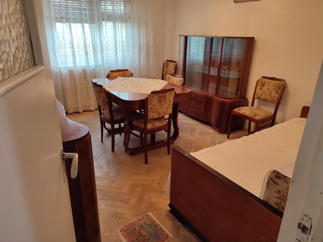 Apartament 2 camere, decomandat, etaj 3, 40mp , zona Neptun, oras Tulcea