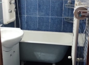 Apartament 3 camere de vânzare – Cartier Florilor, Brașov | 90.000 € ușor negociabil | Direct Proprietar