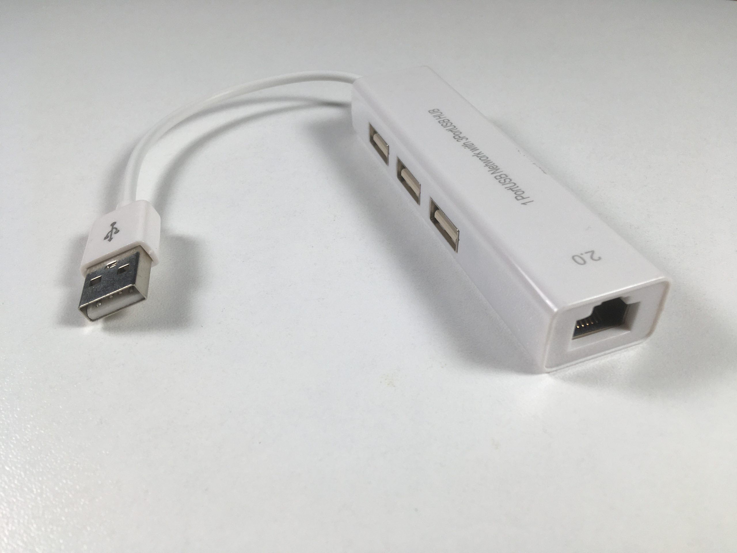 USB Ethernet Adaptor cu 3 porturi USB HUB 2.0: Extinde-ți Conectivitatea și Viteza de Internet!