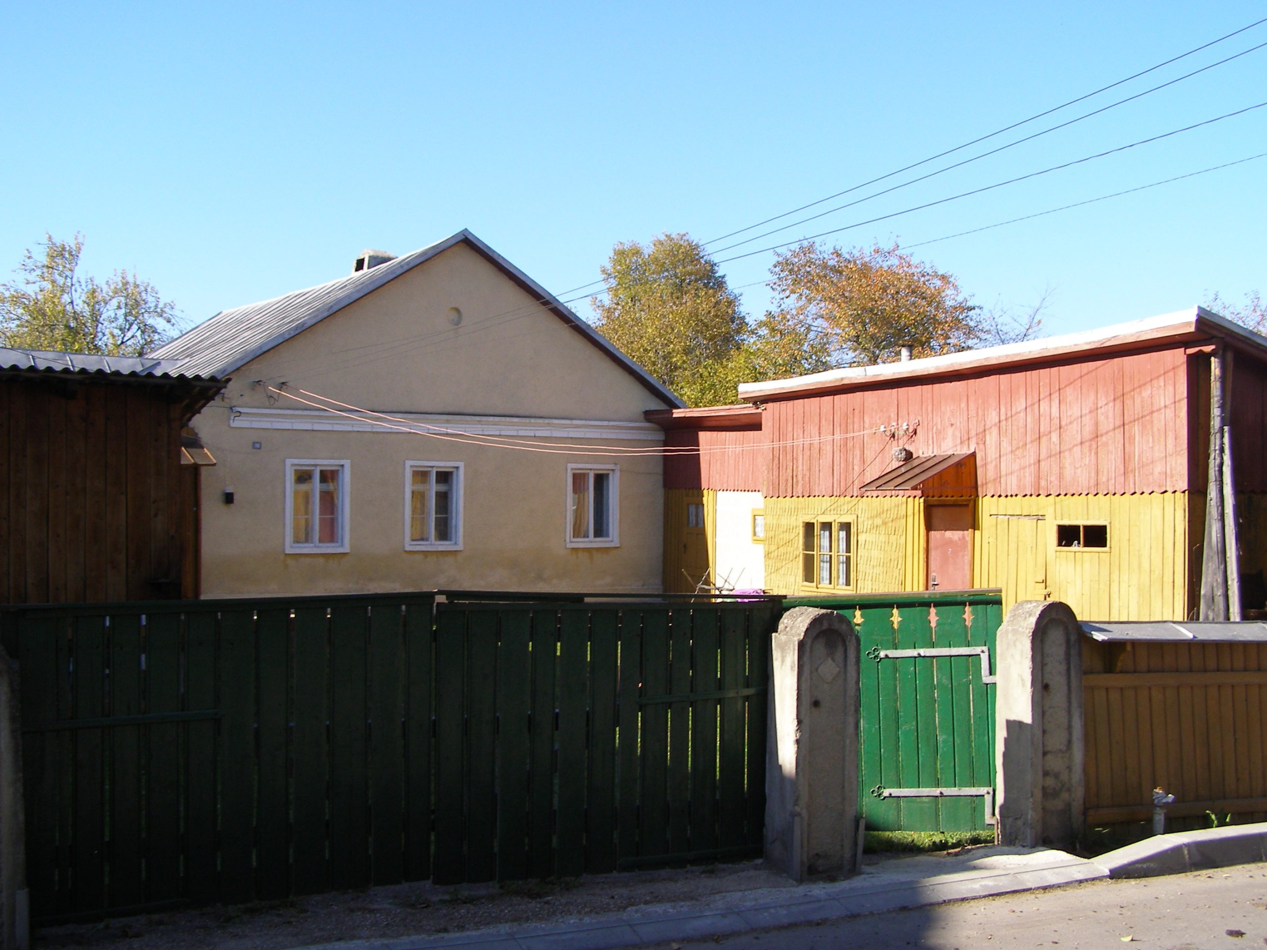 Vand casa si teren Campulung Moldovenesc