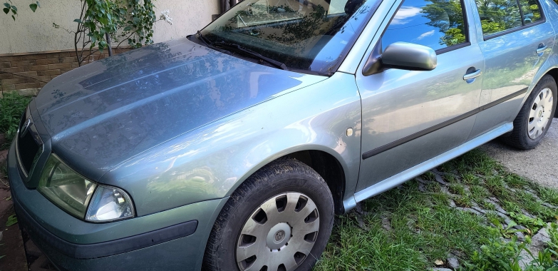 Vand autoturism Skoda Octavia