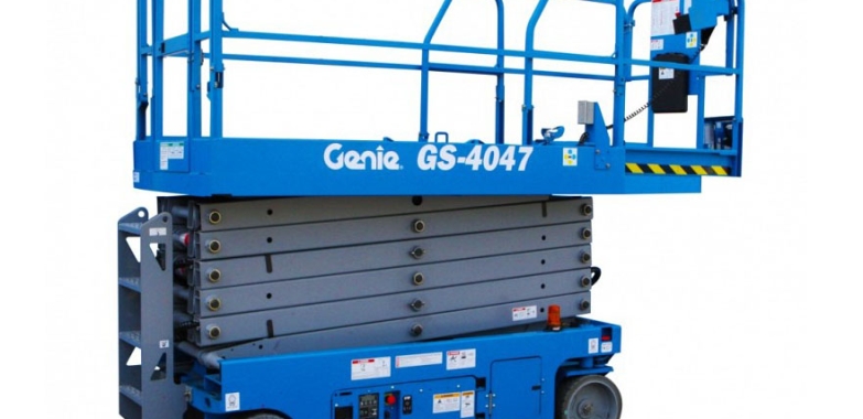 De Vânzare: Nacelă Elevatoare cu Foarfece GENIE GS 4047 – 1