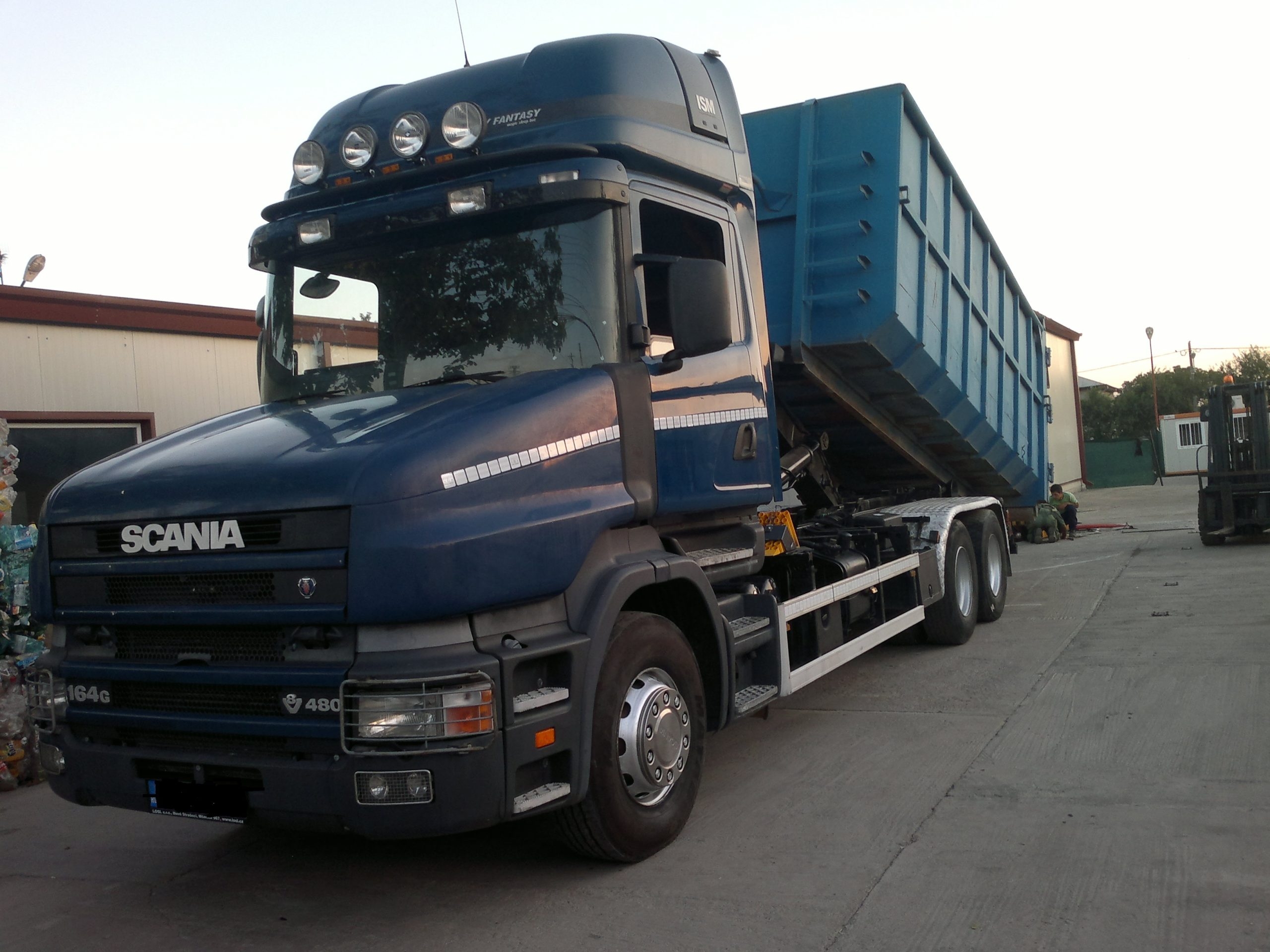 Închiriere Autocamion cu Sistem Abroll-Kipper